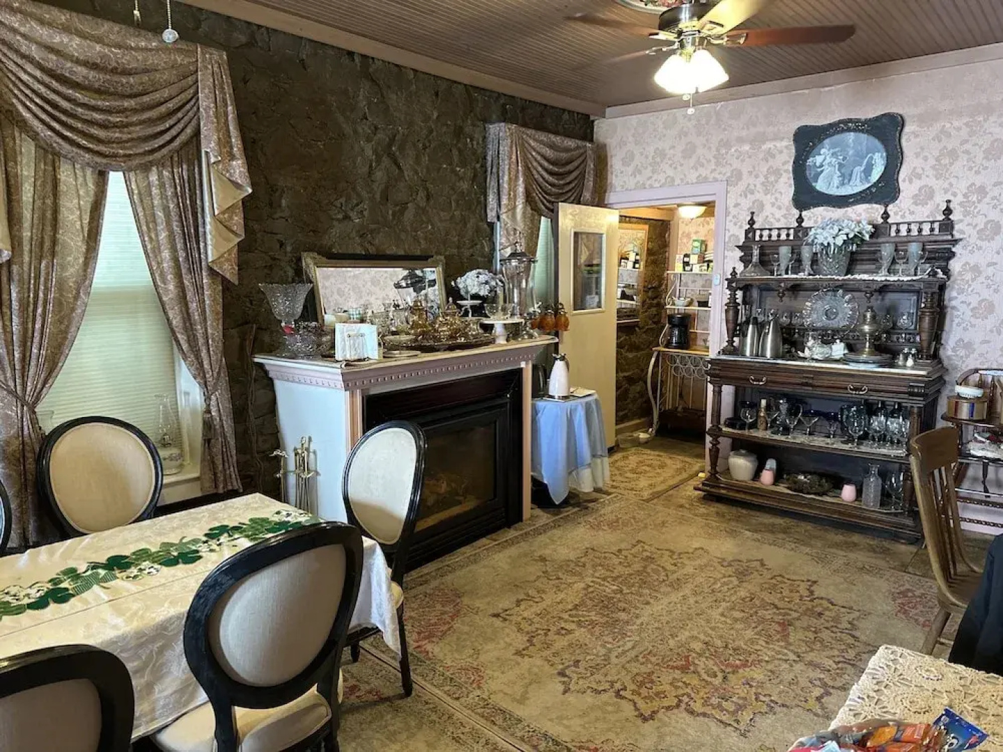 The Alma House Inn