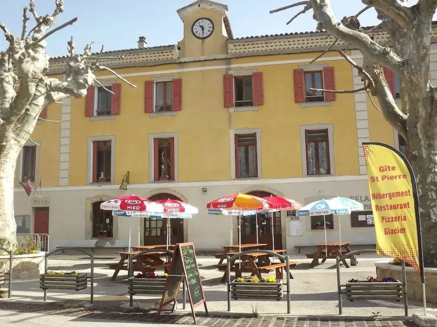 Gîte Saint Pierre Hotel