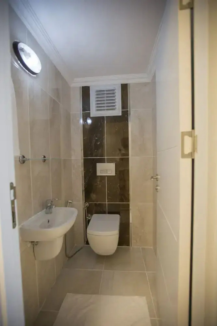 Black Rose Apartment