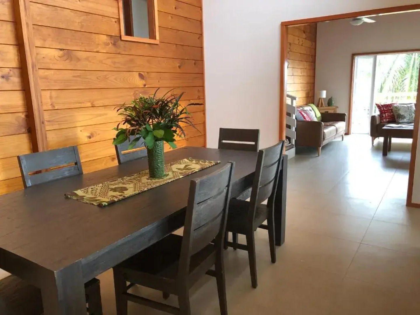 Pacific views, tranquil location, large home Navy House 2