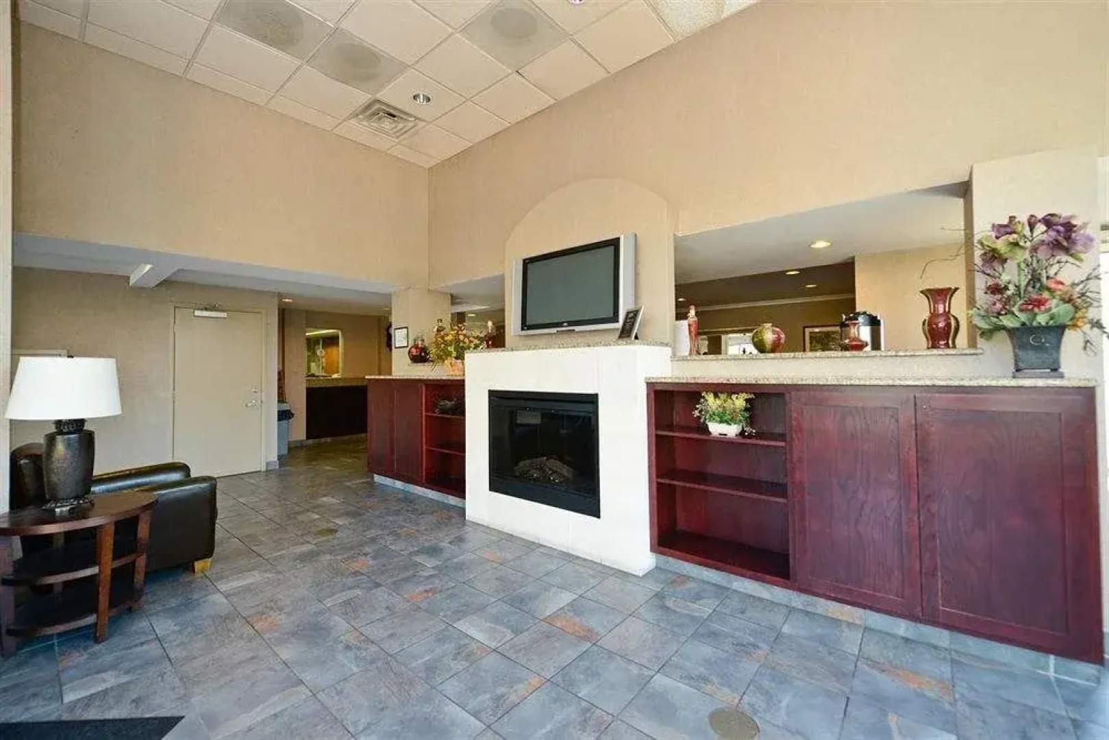 Americas Best Value Inn and Suites Overland Park/Kansas City