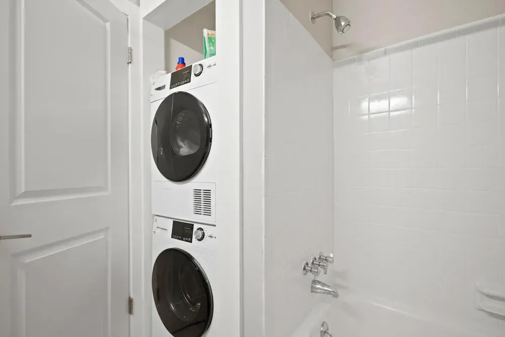 Comfortable 2BR 2BA Home Away From Home
