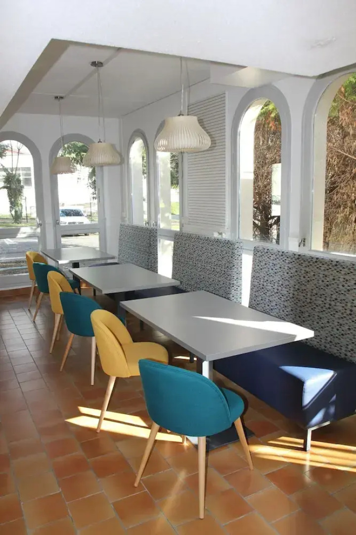 Auberge de Jeunesse Orléans Centre Ville - Hostel