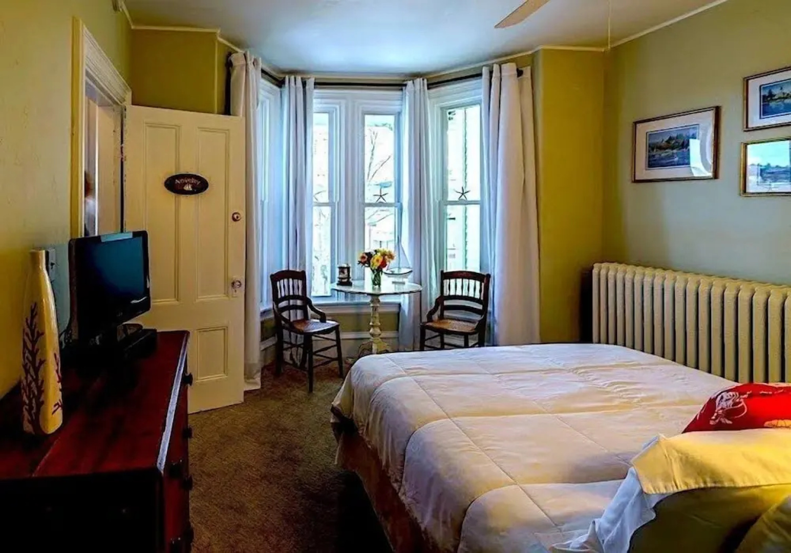 Captain Sawyer's Bed & Breakfast