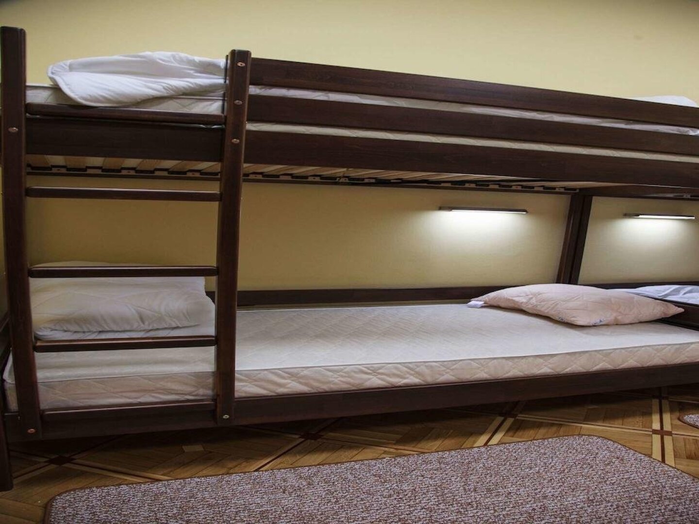 Хостел Берлога