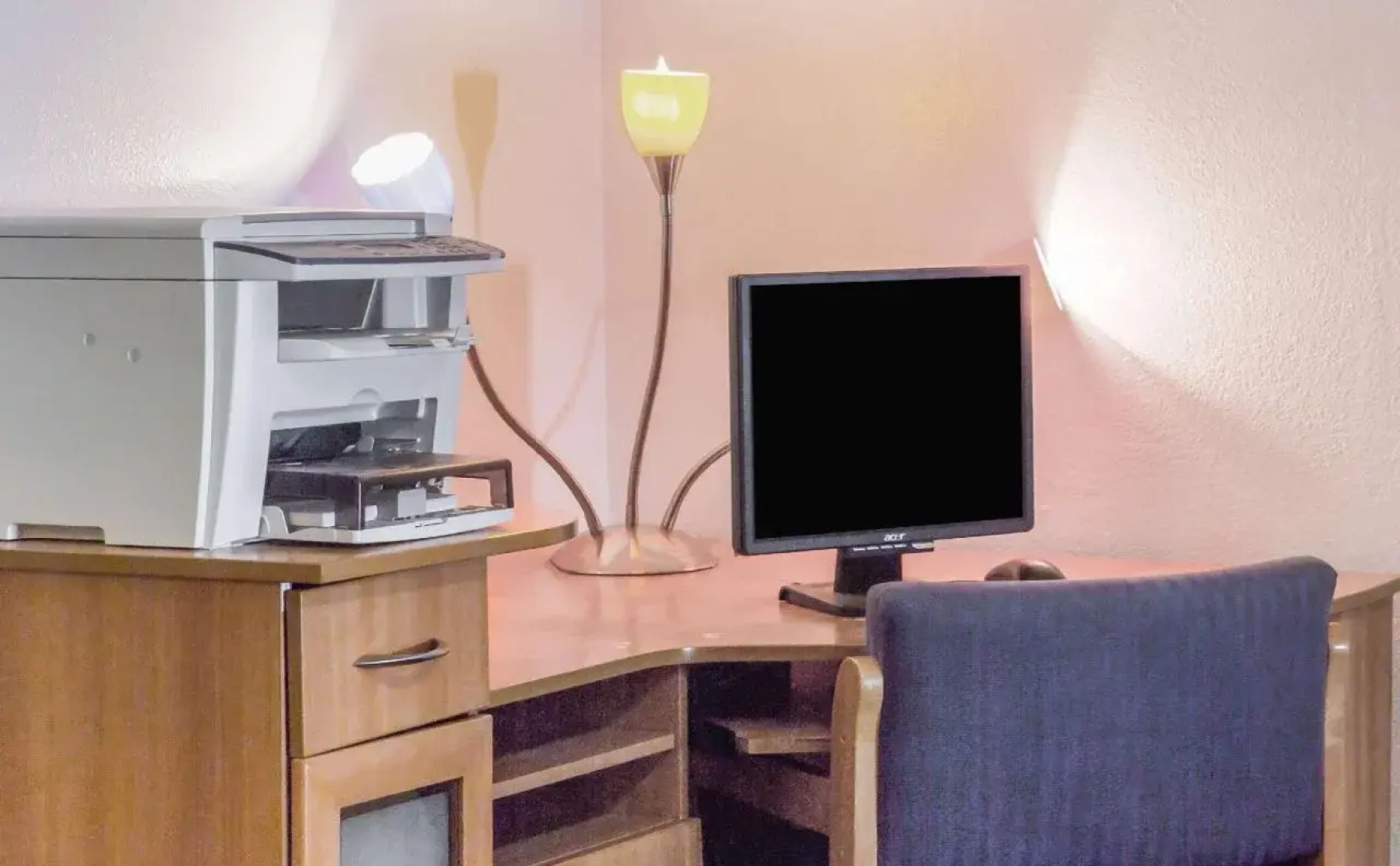 Super 8 by Wyndham Airport I90