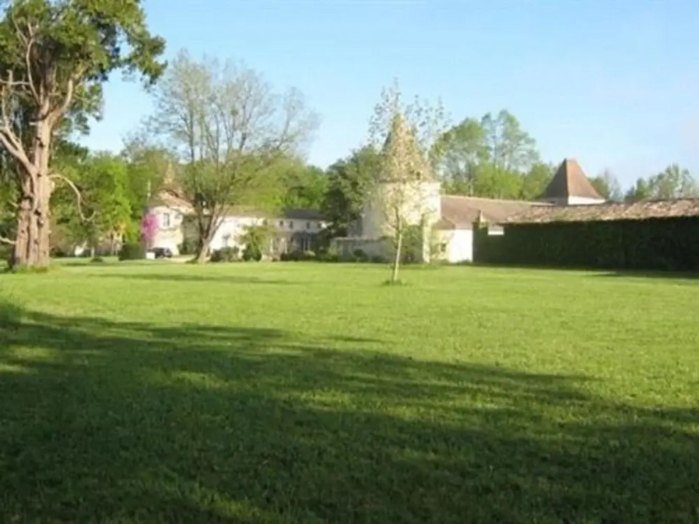 Chateau De Puyrigaud