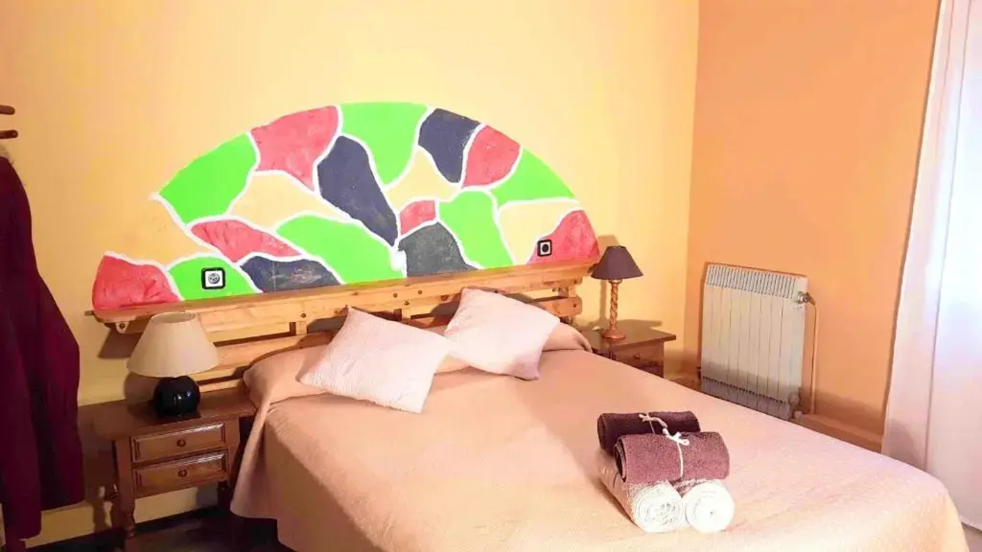 6 bedrooms villa with private pool enclosed garden and wifi at La Puebla de Castro