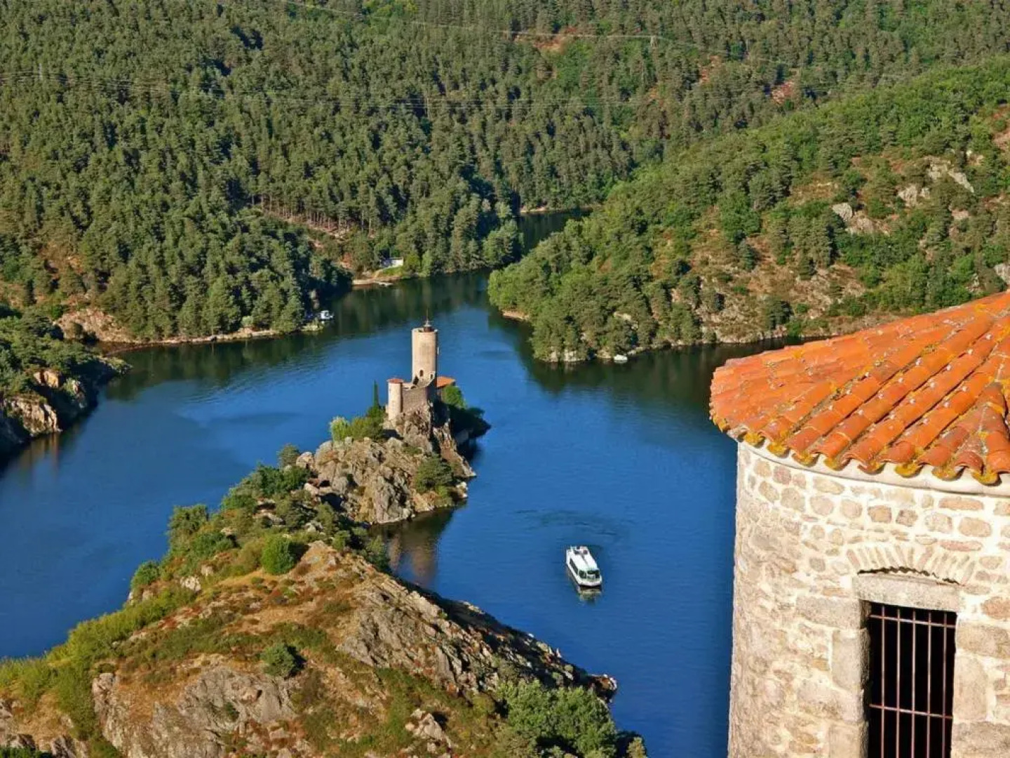 Gîte Saint-Héand, 2 pièces, 2 personnes - FR-1-496-144