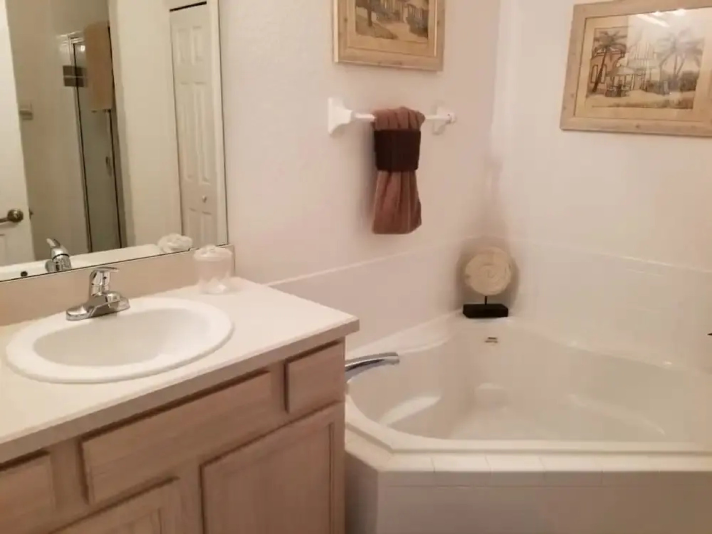 4BR Marbella Pool Home by FVH