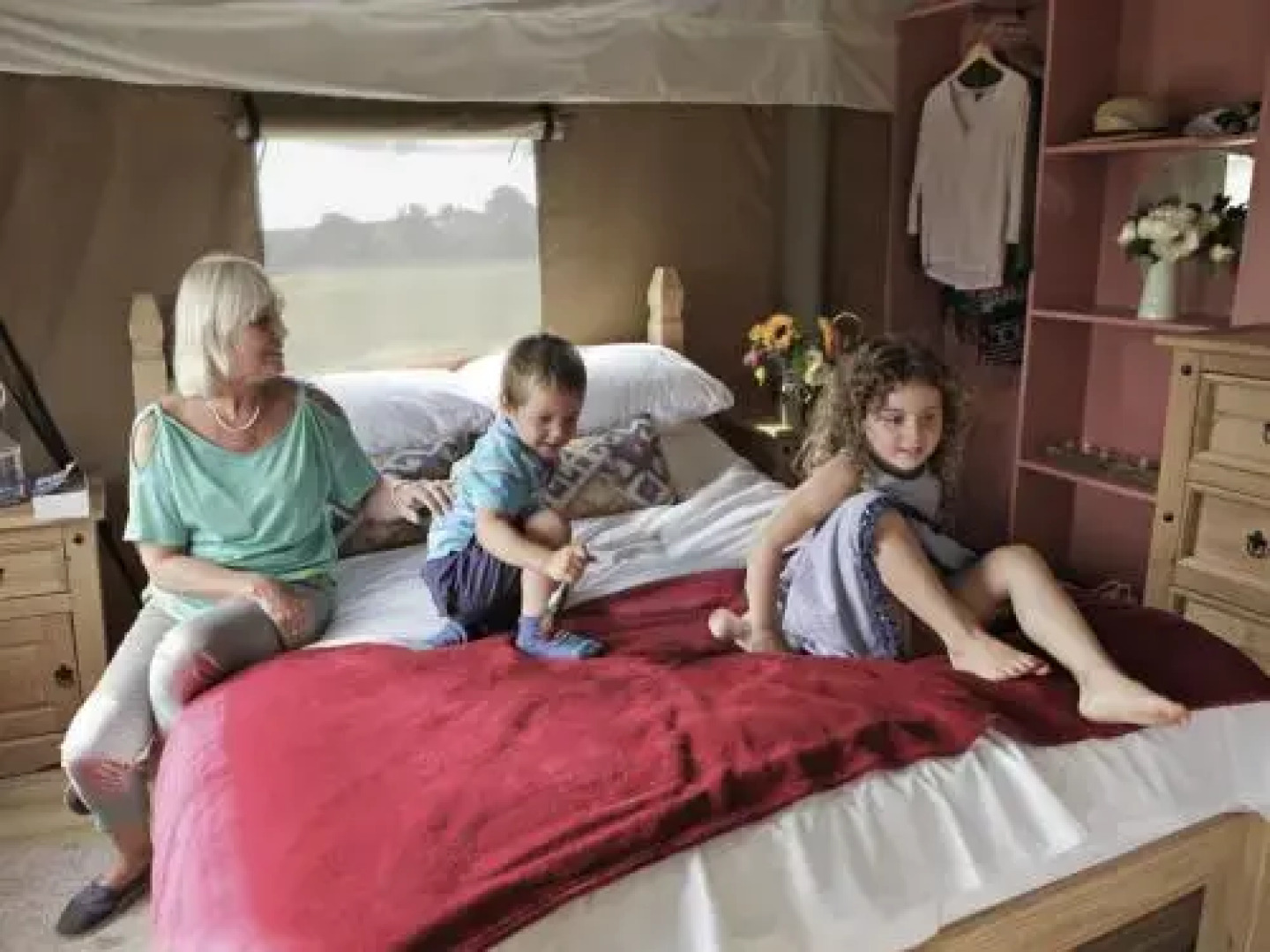 Lantern & Larks - Sweffling Hall