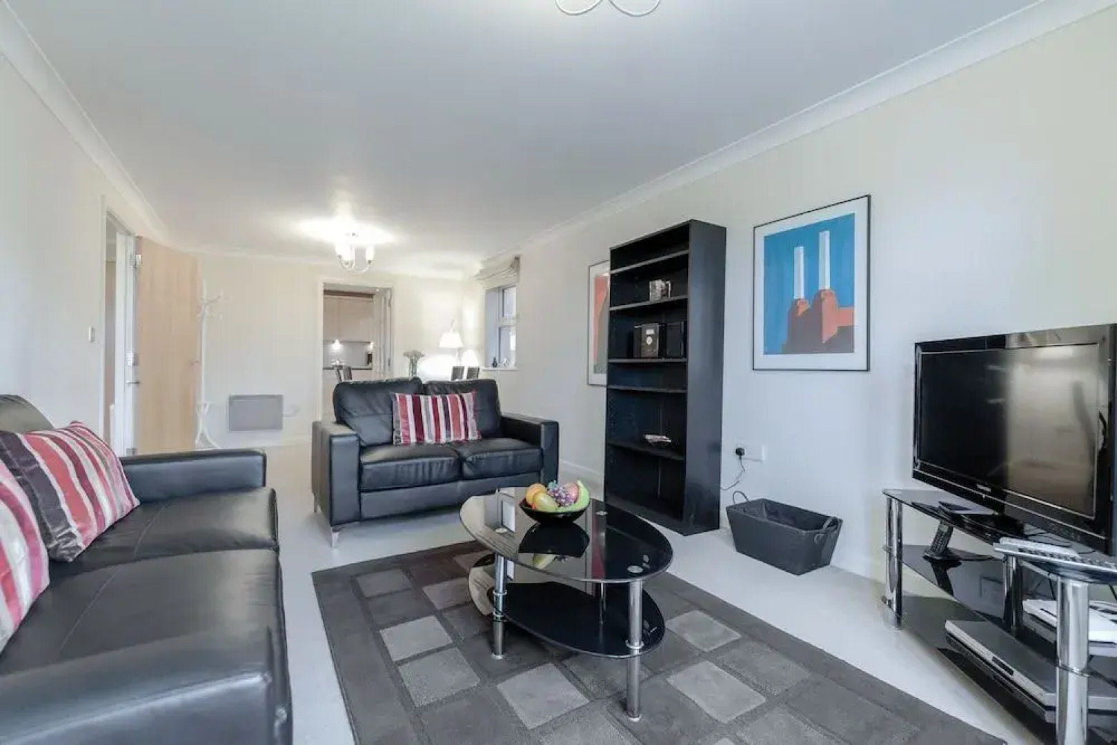 Roomspace Apartments-Courtyard Guildford