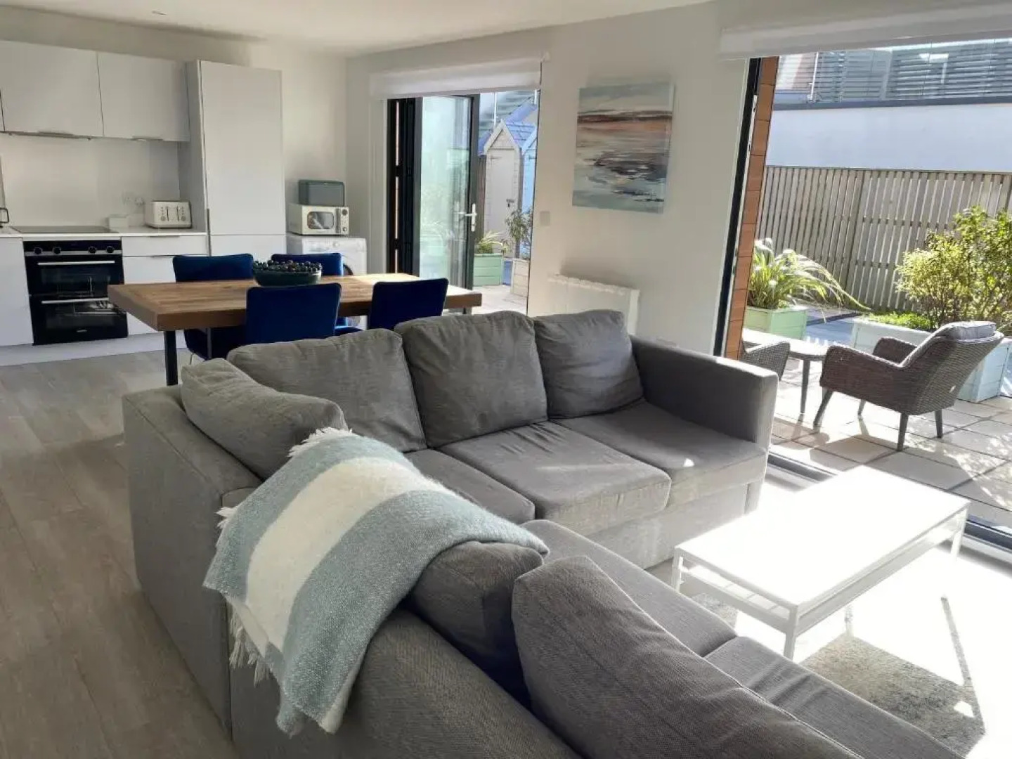 3 Middlecombe - Indoor Pool & 4 min walk to Beach!