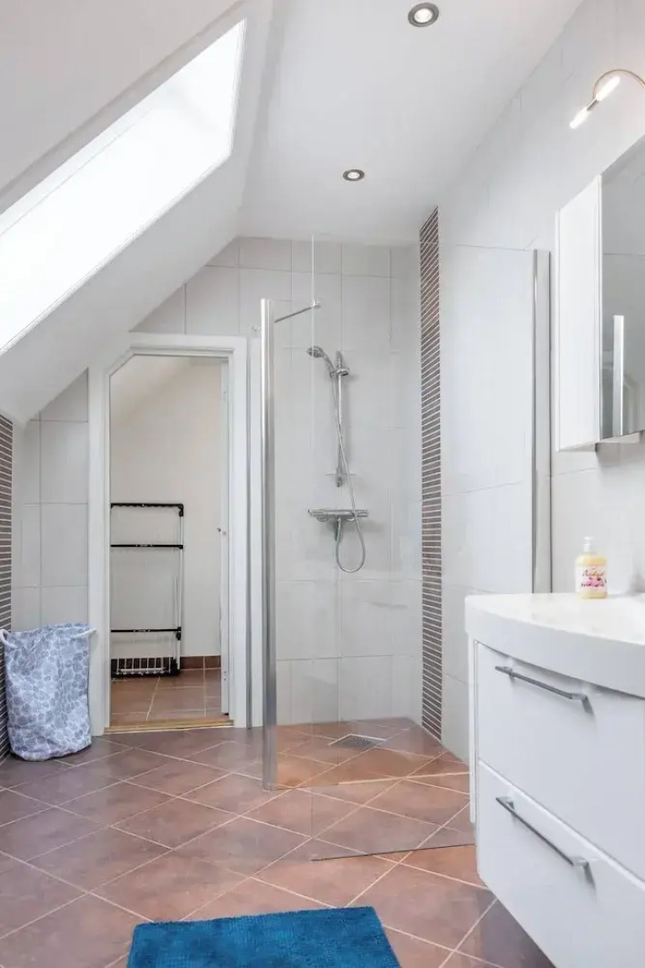 Penthouse by Brosundet, Free Parking Space