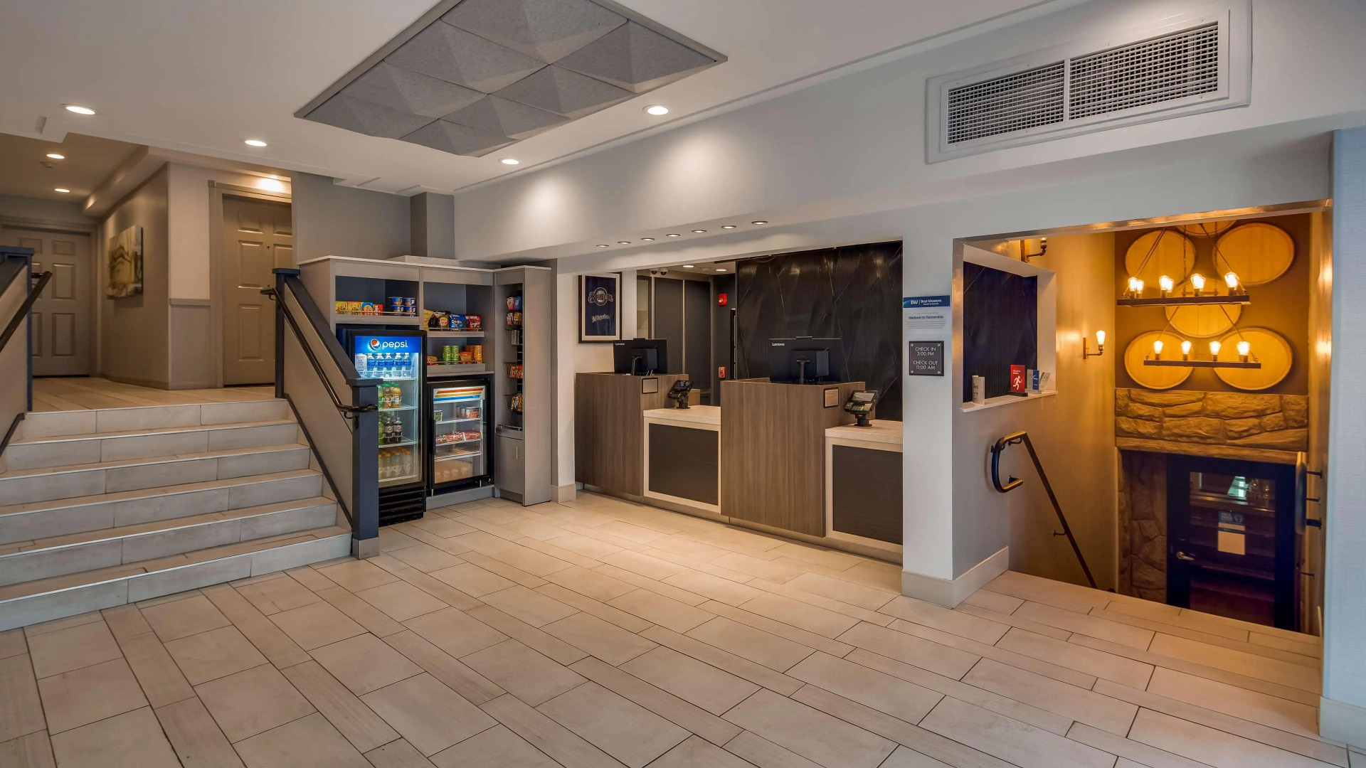 Best Western Plus Milwaukee West