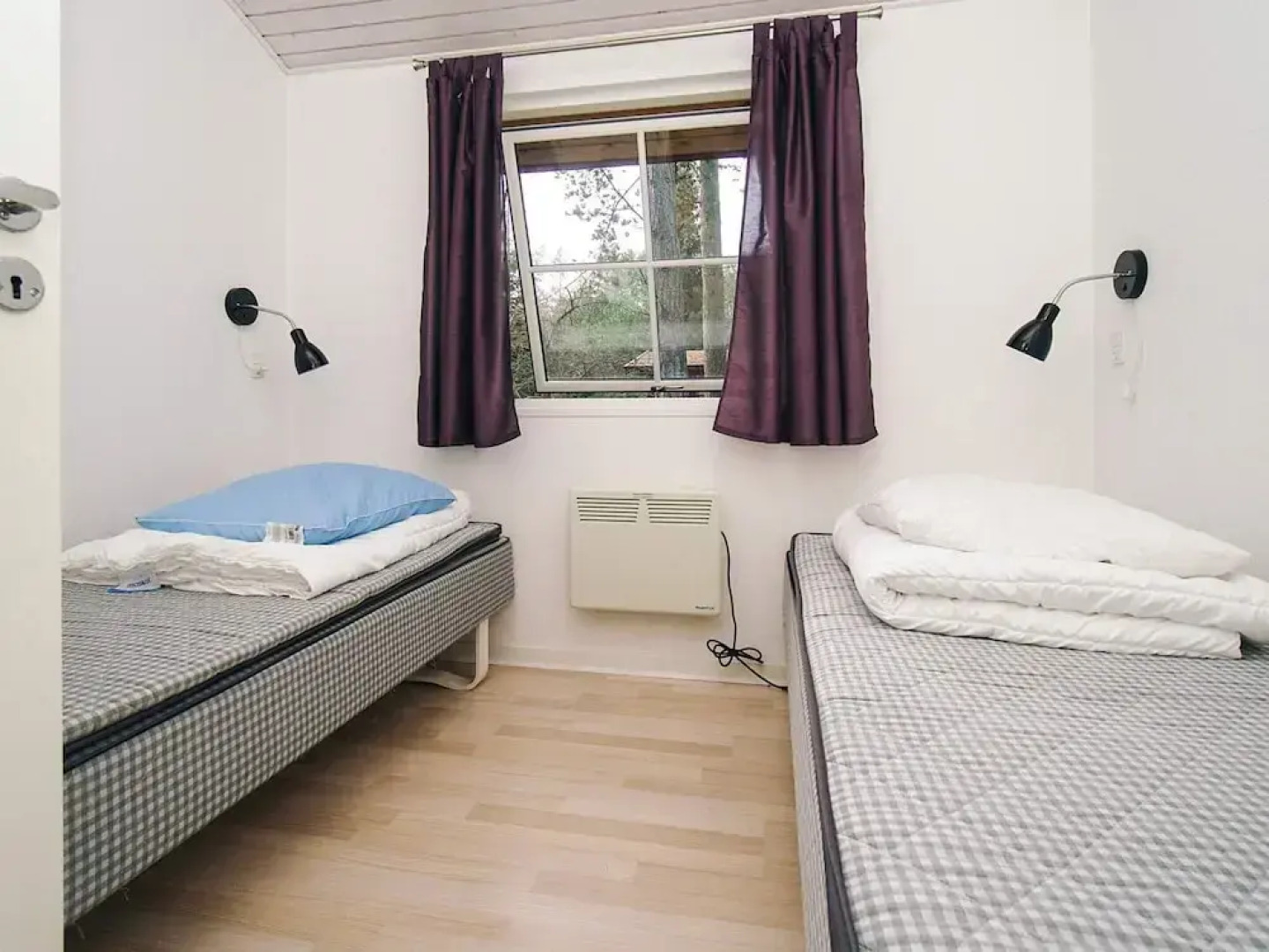 Idyllic Holiday Home in Store Fuglede near Forest