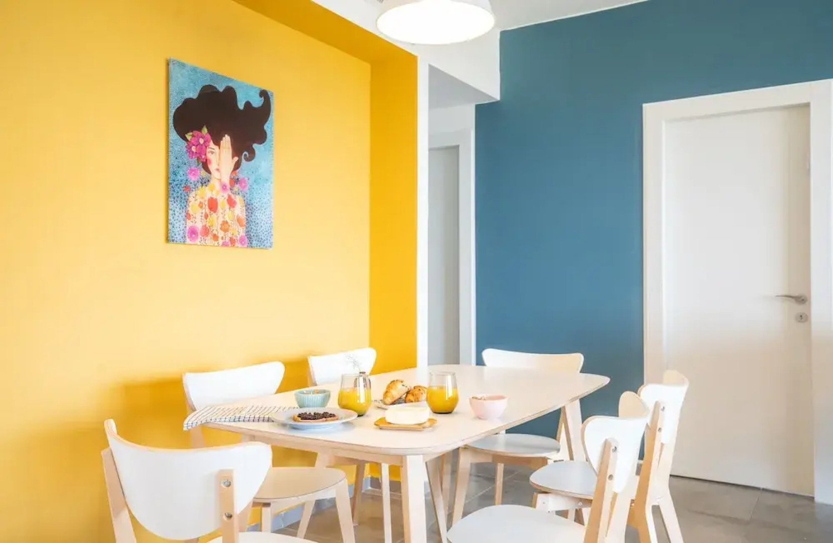 Vibrant Seaside Stay with Balcony by Sea N' Rent