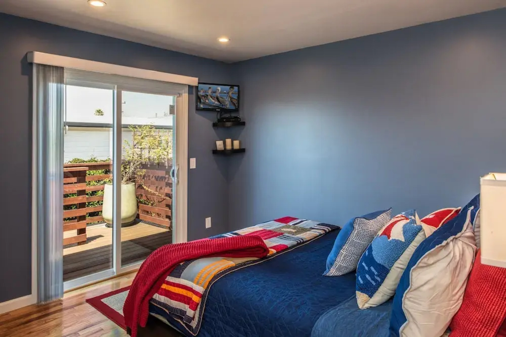 3733 Seaside Retreat