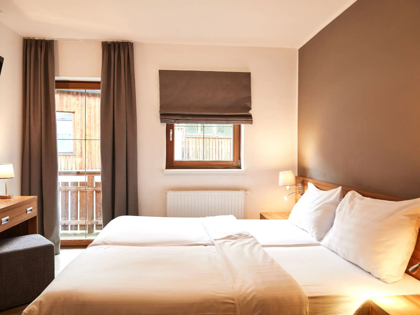 House in Obertraun on Lake Hallstatt with parking