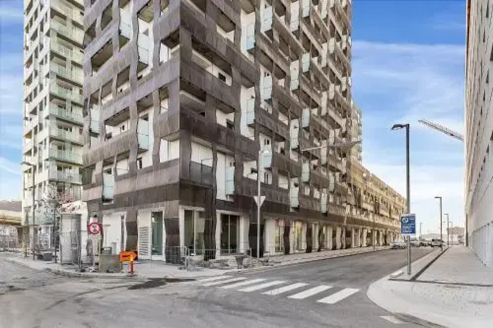 Wright Apartments - Barcode