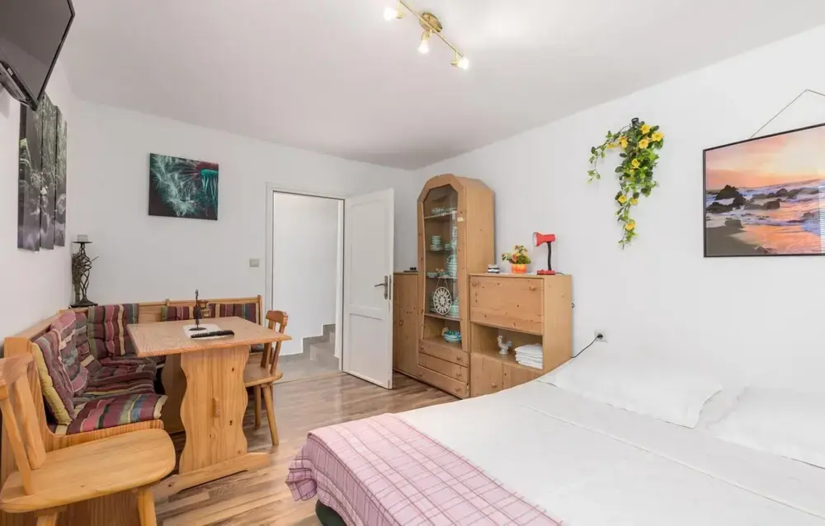 Beautiful Home in Lukovo Sugarje With Wifi and 1 Bedrooms