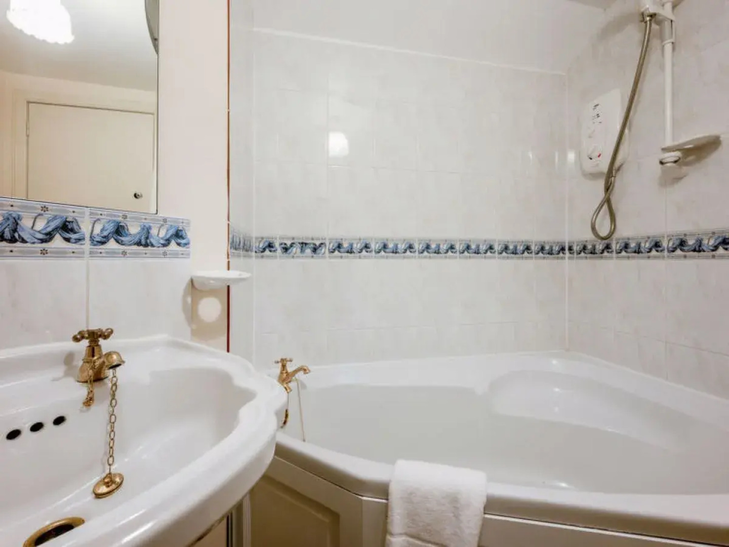 House Burn Side Drumnadrochit