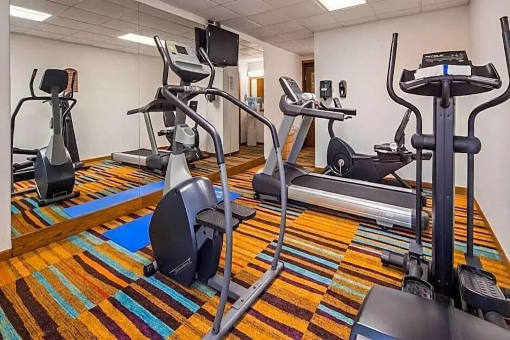 Rodeway Inn McPherson East