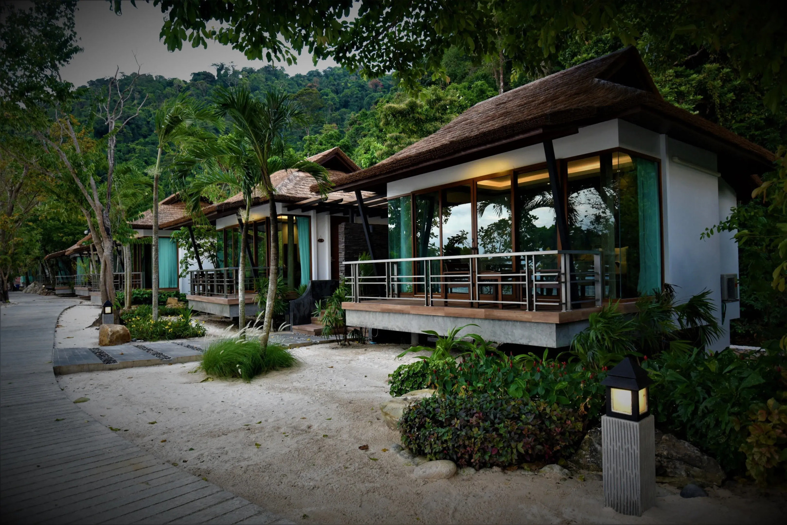 Victoria Cliff Nyaung Oo Phee Island