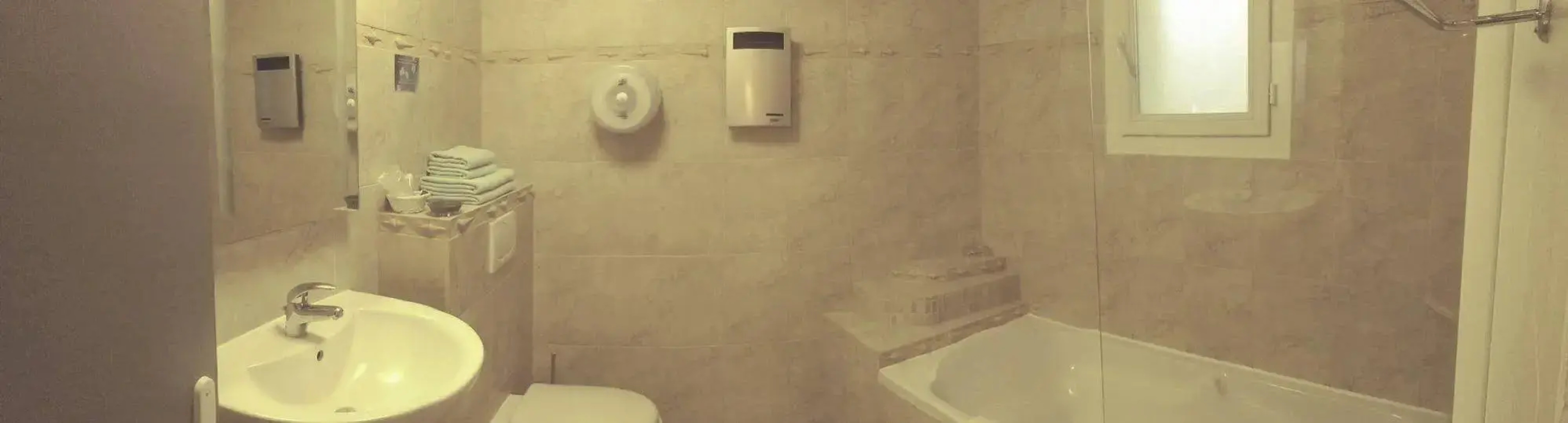 Hôtel Le Dauphin Bleu