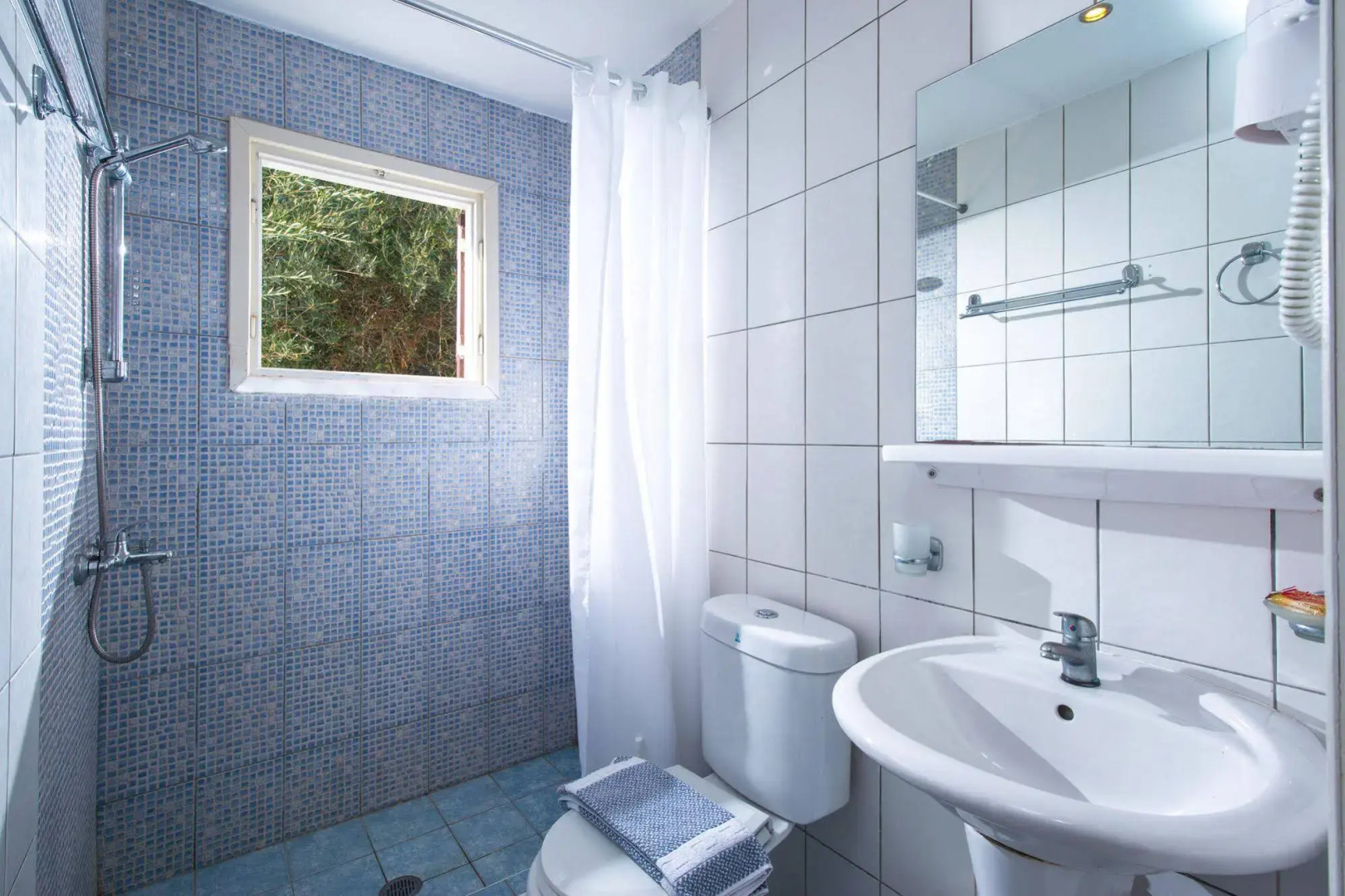 Primavera Beach Hotel