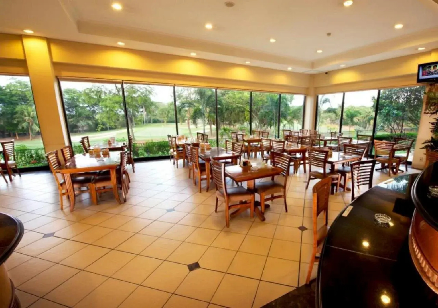 Puri KIIC Golf View Hotel