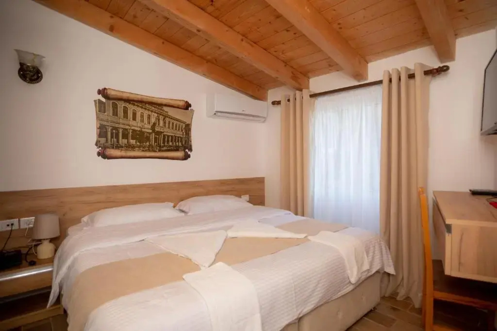 Hotel Grandpa's House