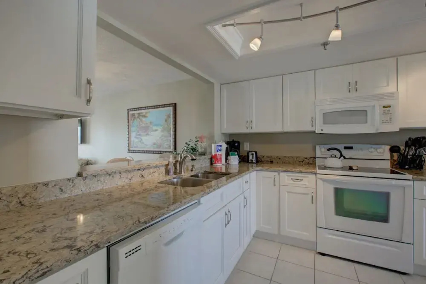 Beach Sands A 203 by Anna Maria