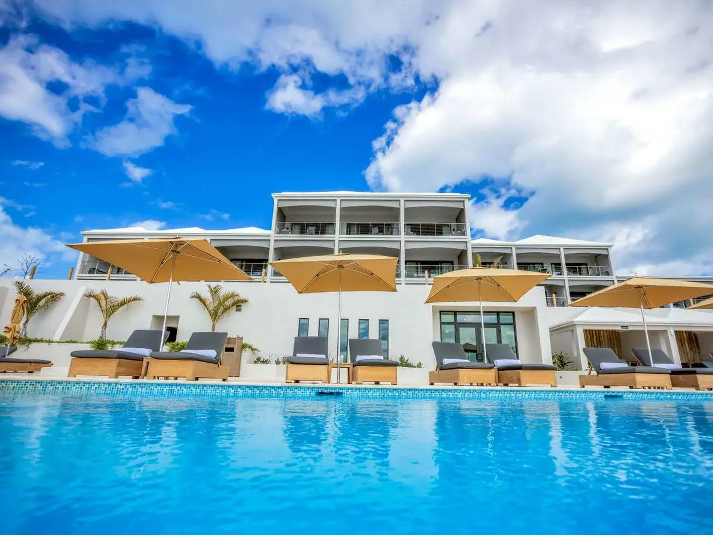 The Loren at Pink Beach