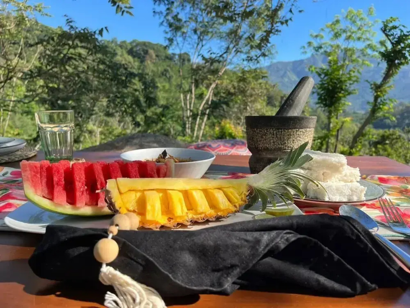 Ella Nine Peaks (Araliya Villa & The Club House)