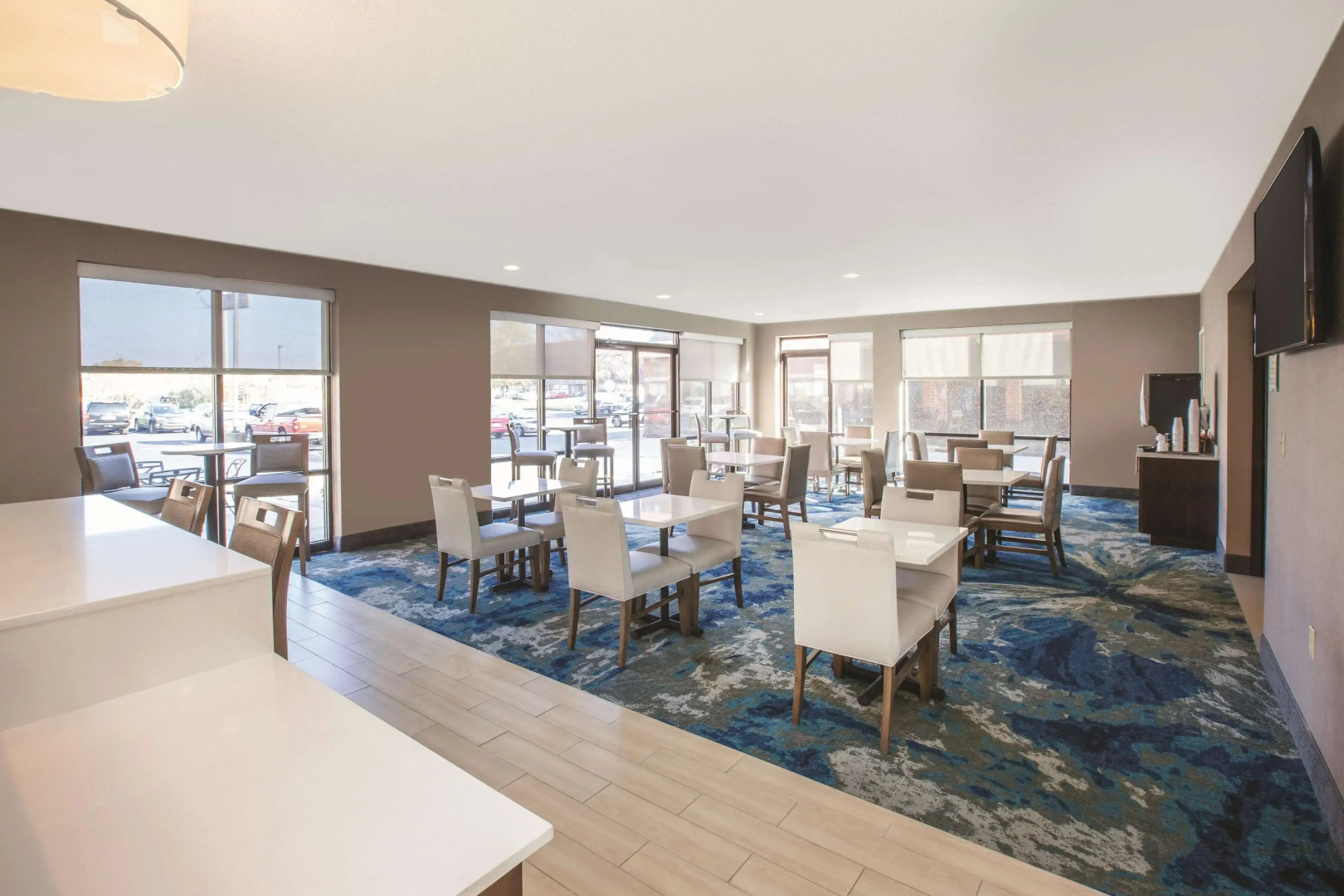 La Quinta Inn & Suites by Wyndham Philadelphia Airport