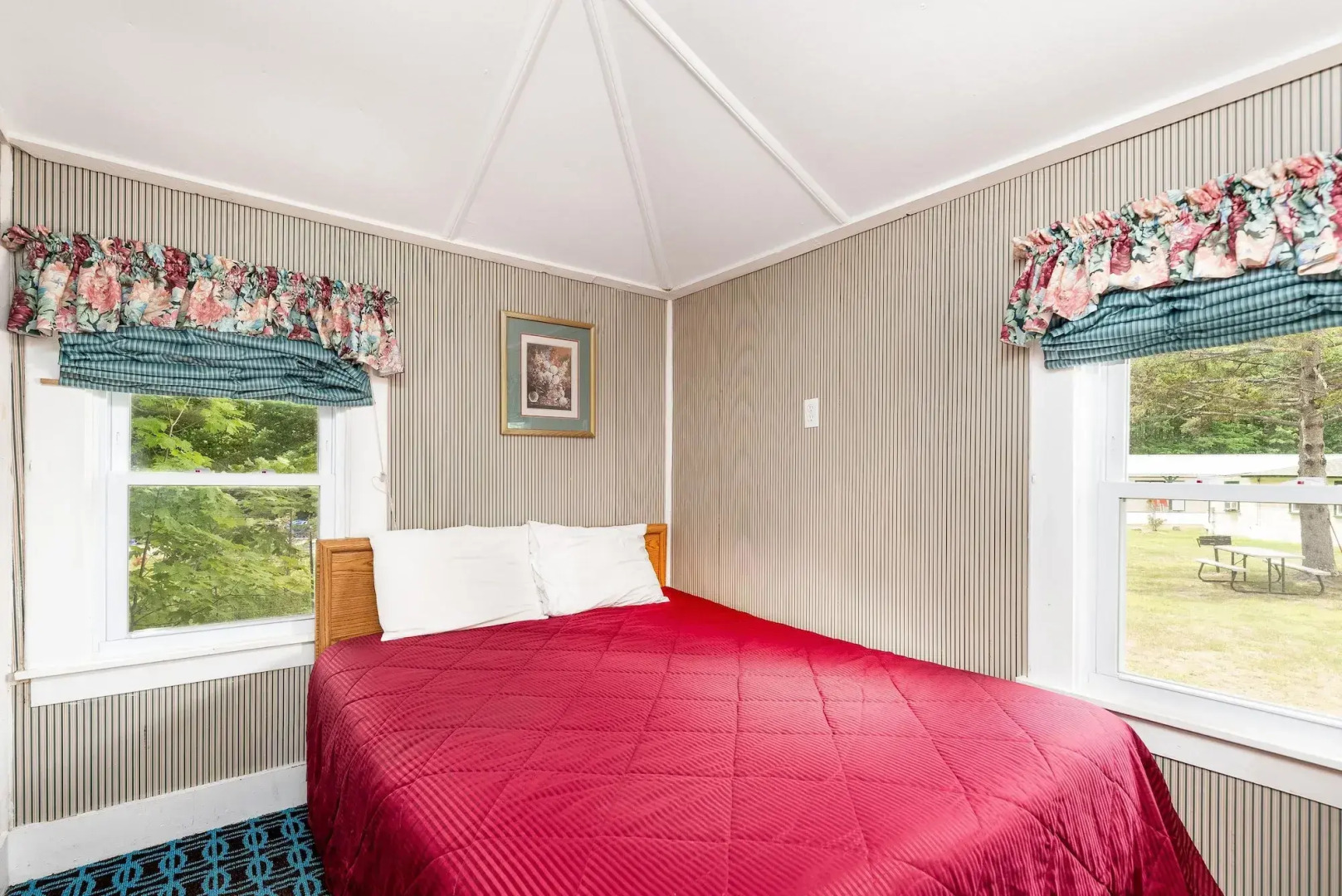 Perry's Motel and Cottages