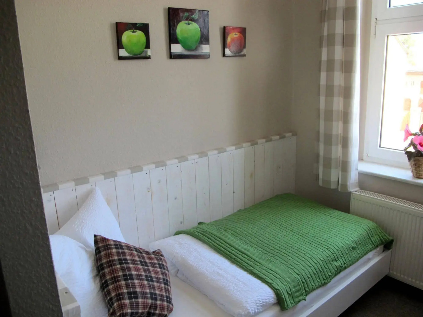 Apfelhotel mit Streusel