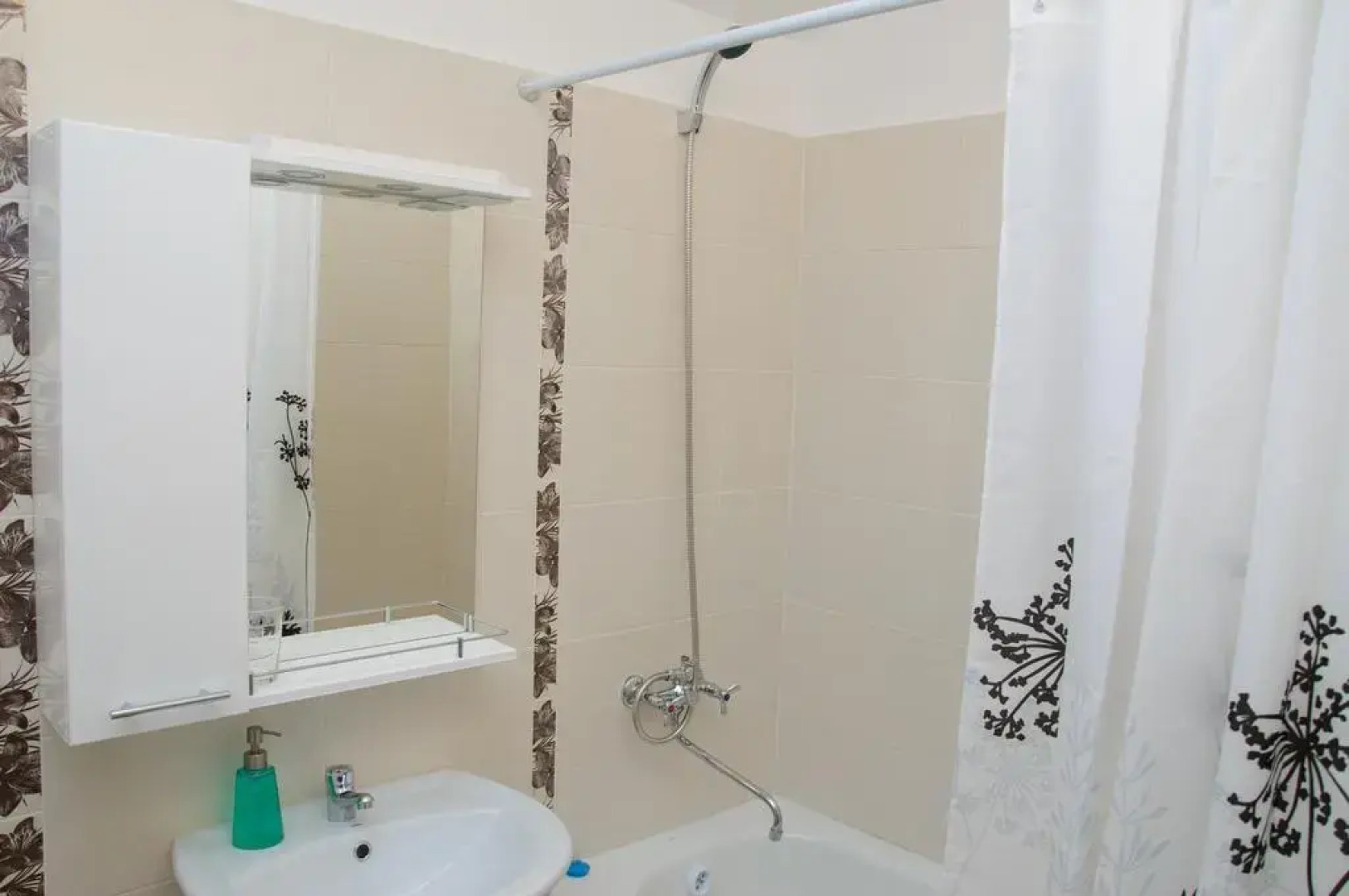 Красные холмы