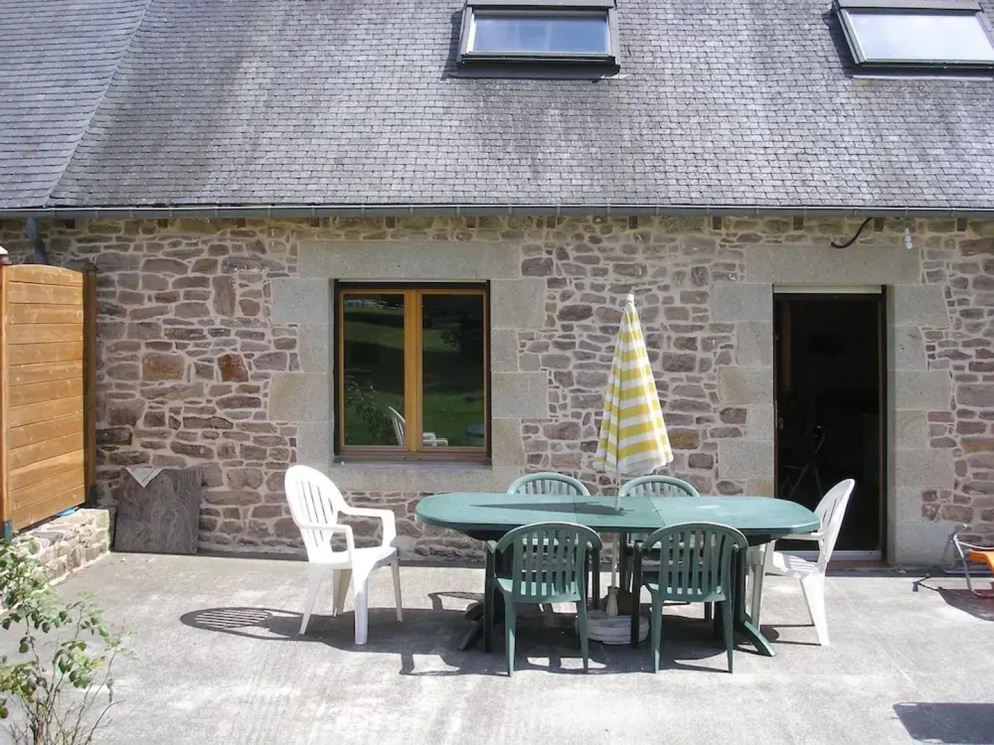 House With 4 Bedrooms in Plehedel, With Enclosed Garden - 4 km From th