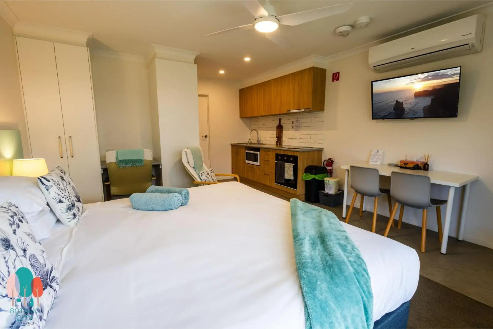 Botanic City Apartments