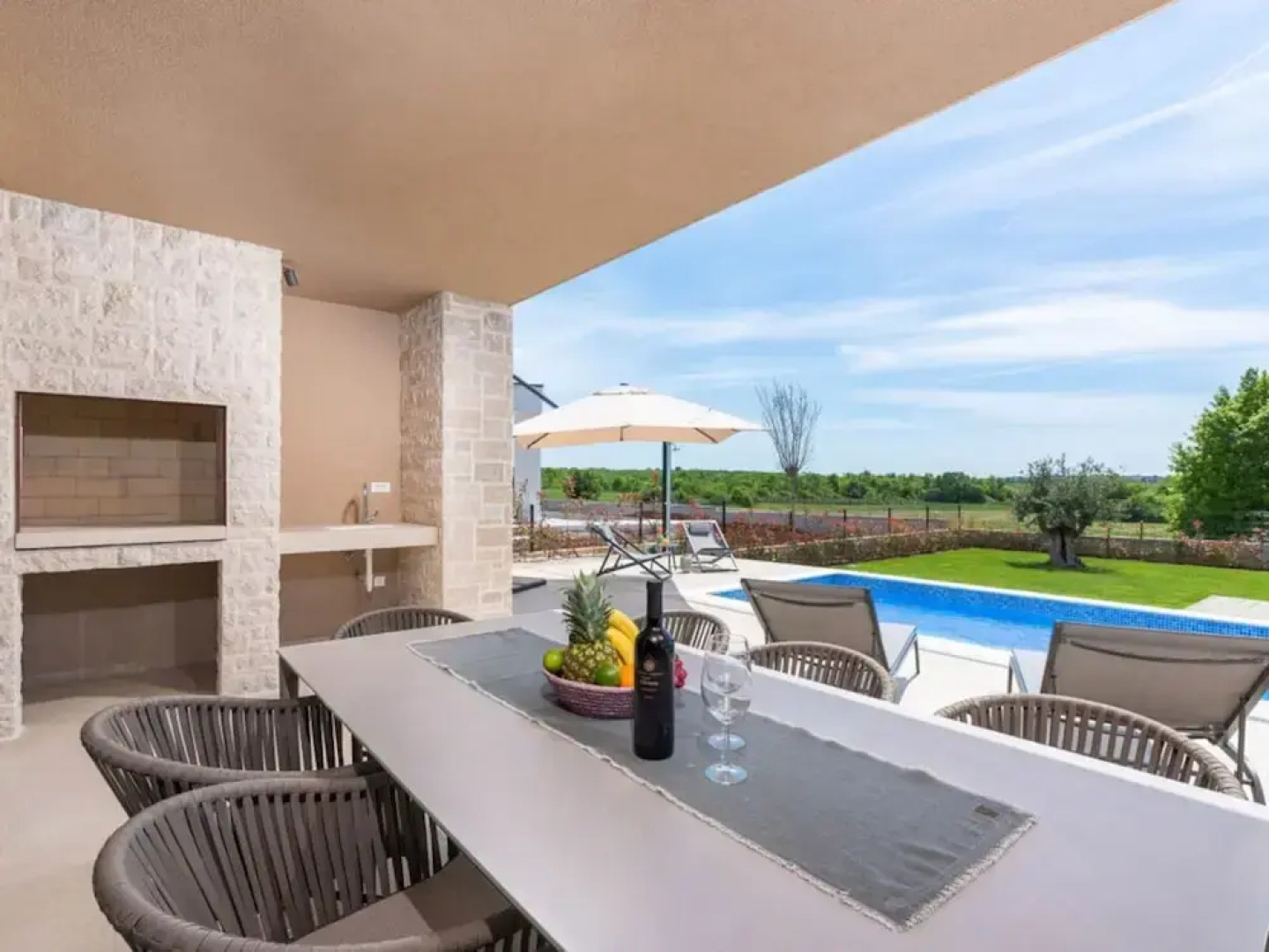 Villa Mahalo Modern Retreat