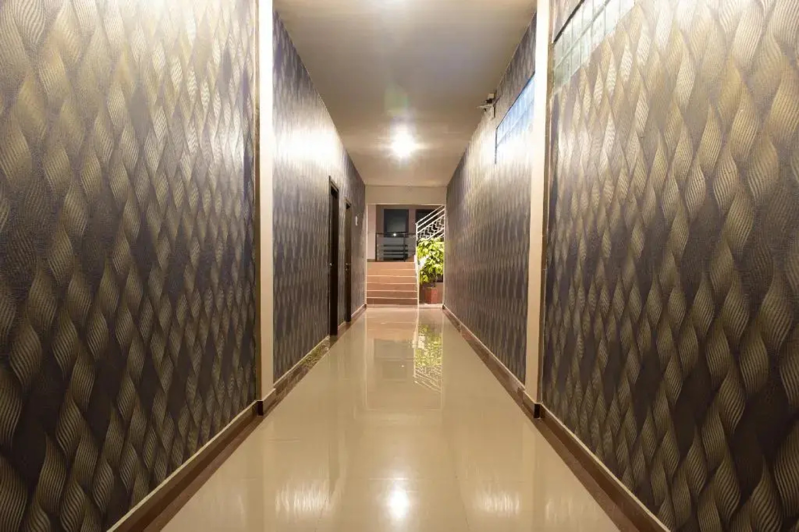 OYO 1977 Harvest Residence