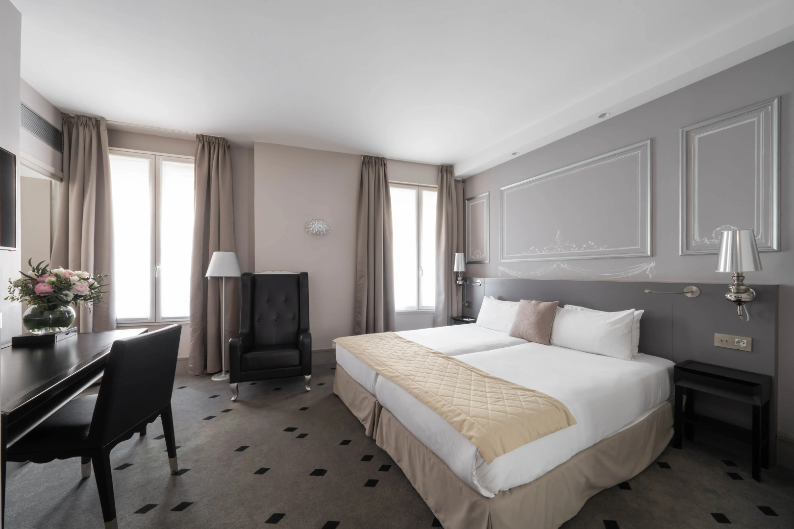 NH Collection Paris Ponthieu Champs-Elysées