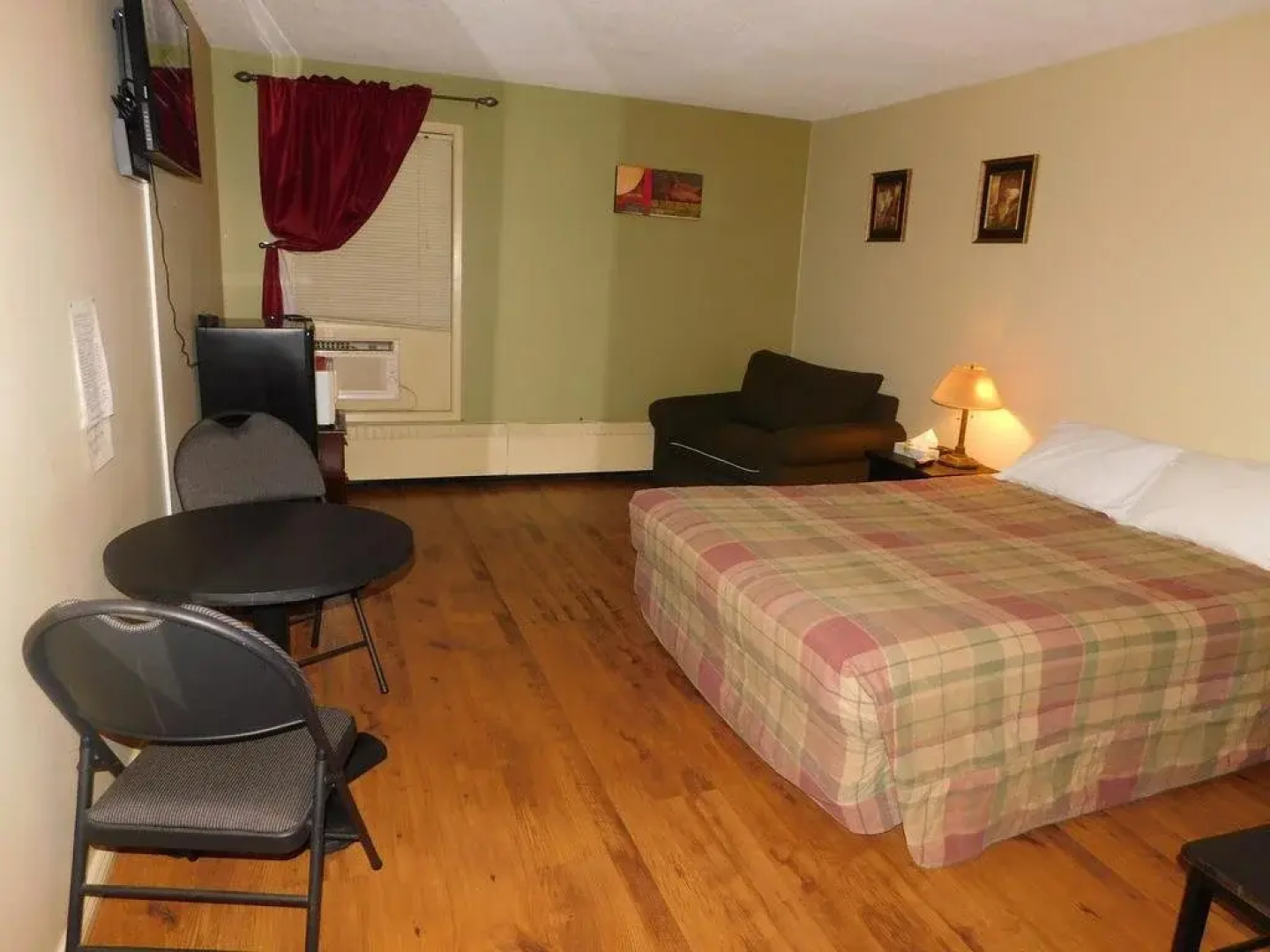 River Road Inn