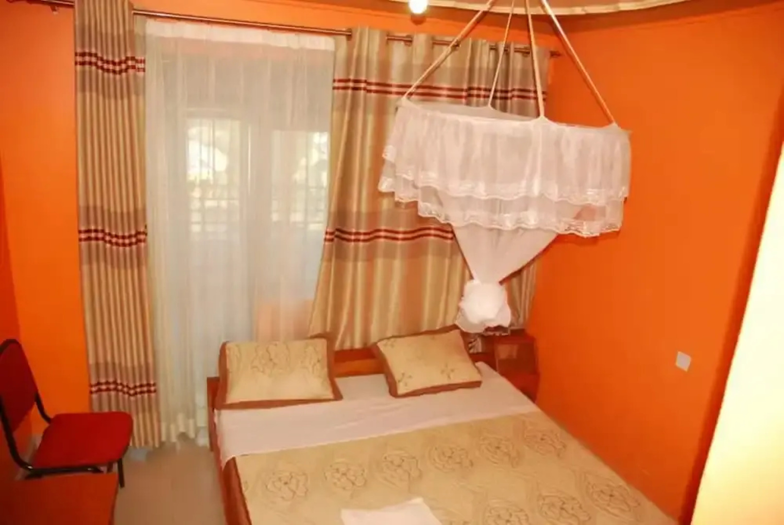 New Palm Royal Hotel