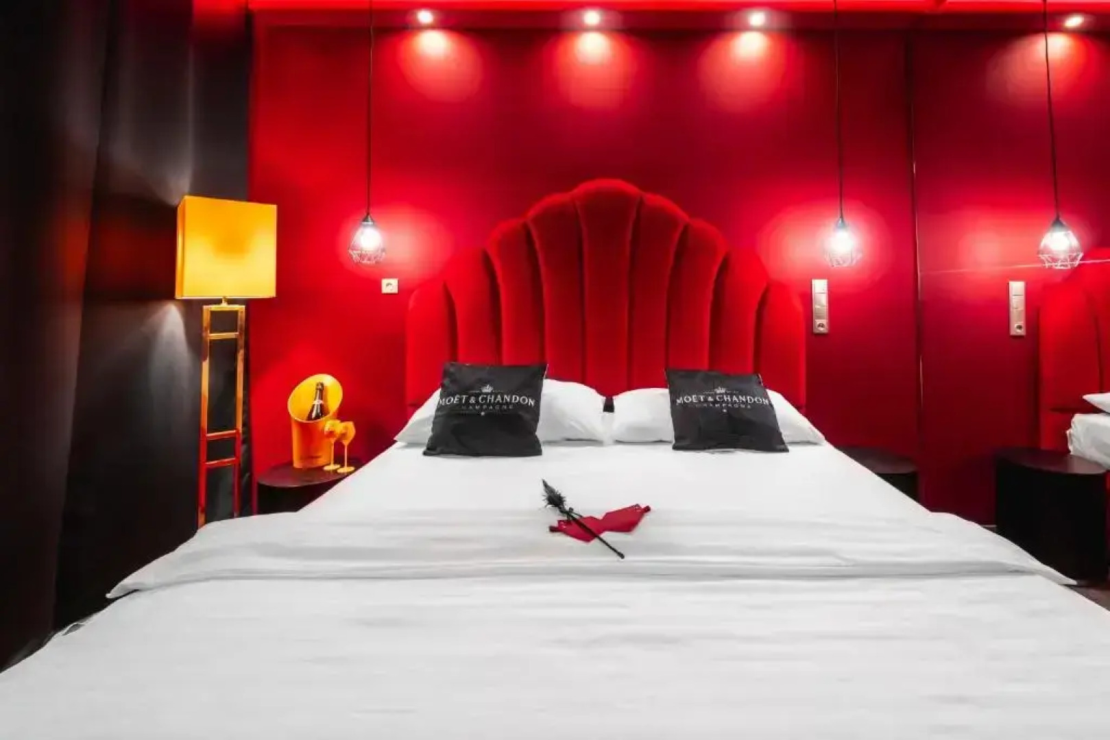 Hotel Aura Design & Garden Pool