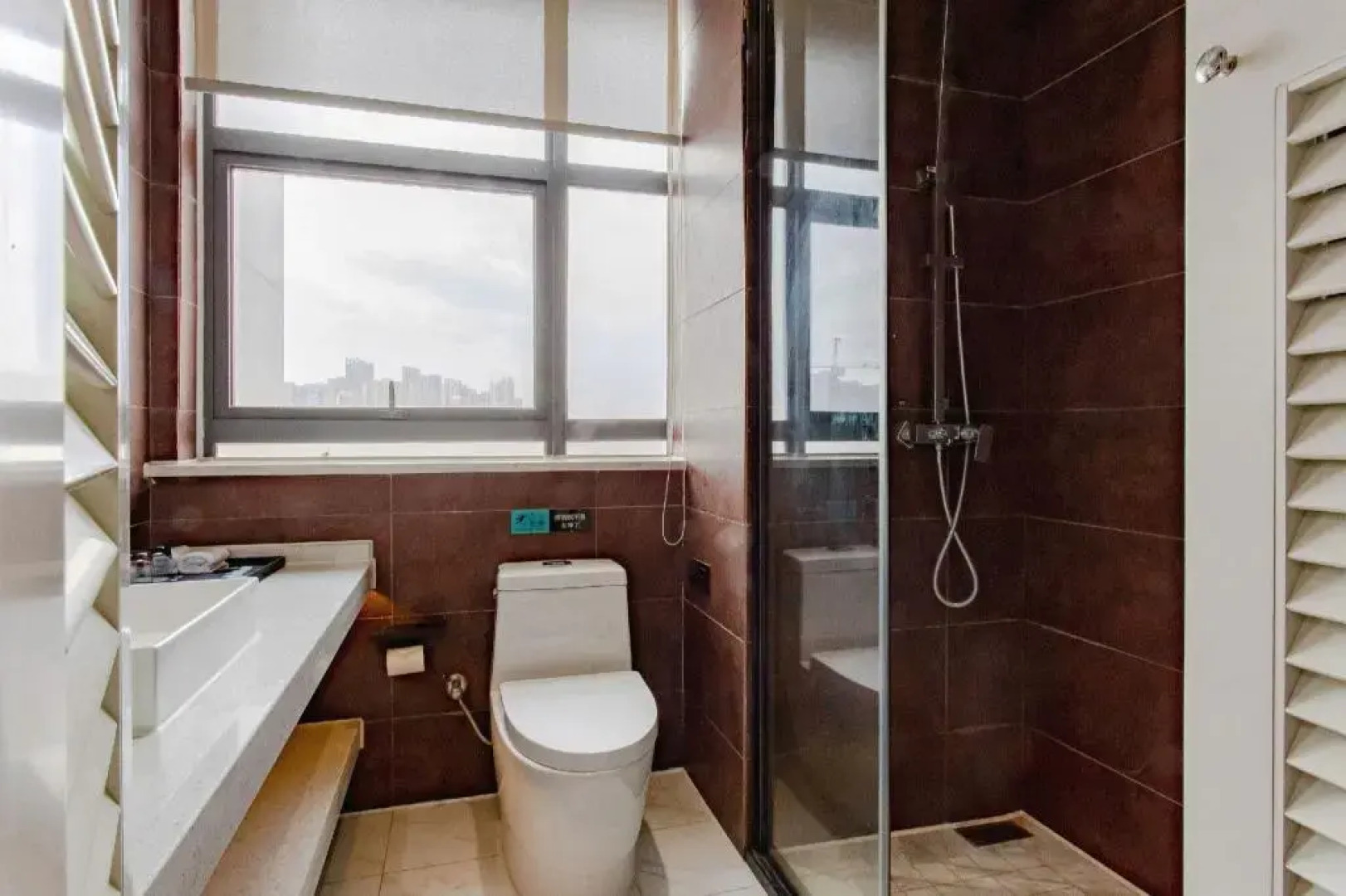 Xana Hotelle Chengdu Railway East Station West Square