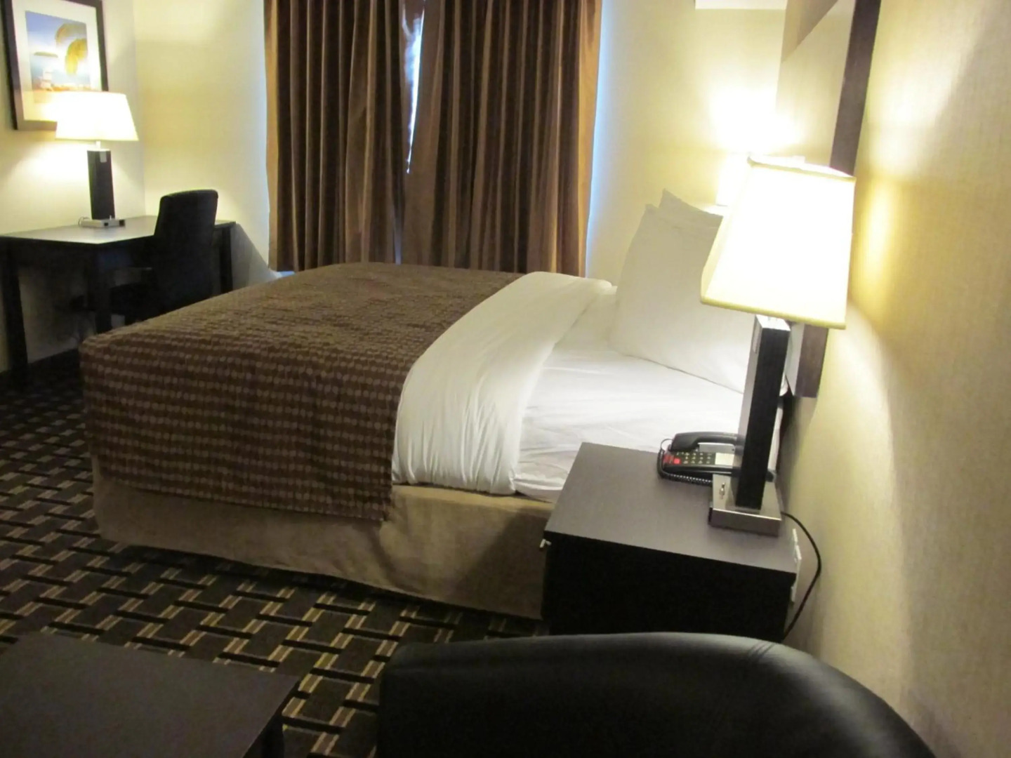 Sigma Inn & Suites Melville