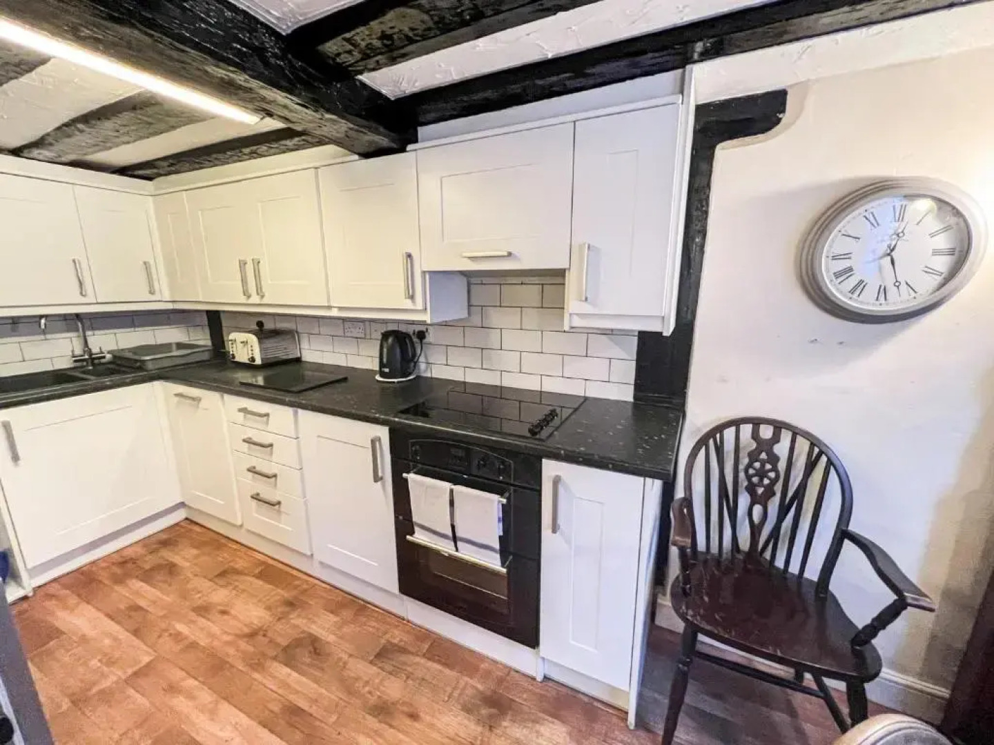 Victoria Cottage 3 Bedroom Grade 2 Listed Cottage Ref#421